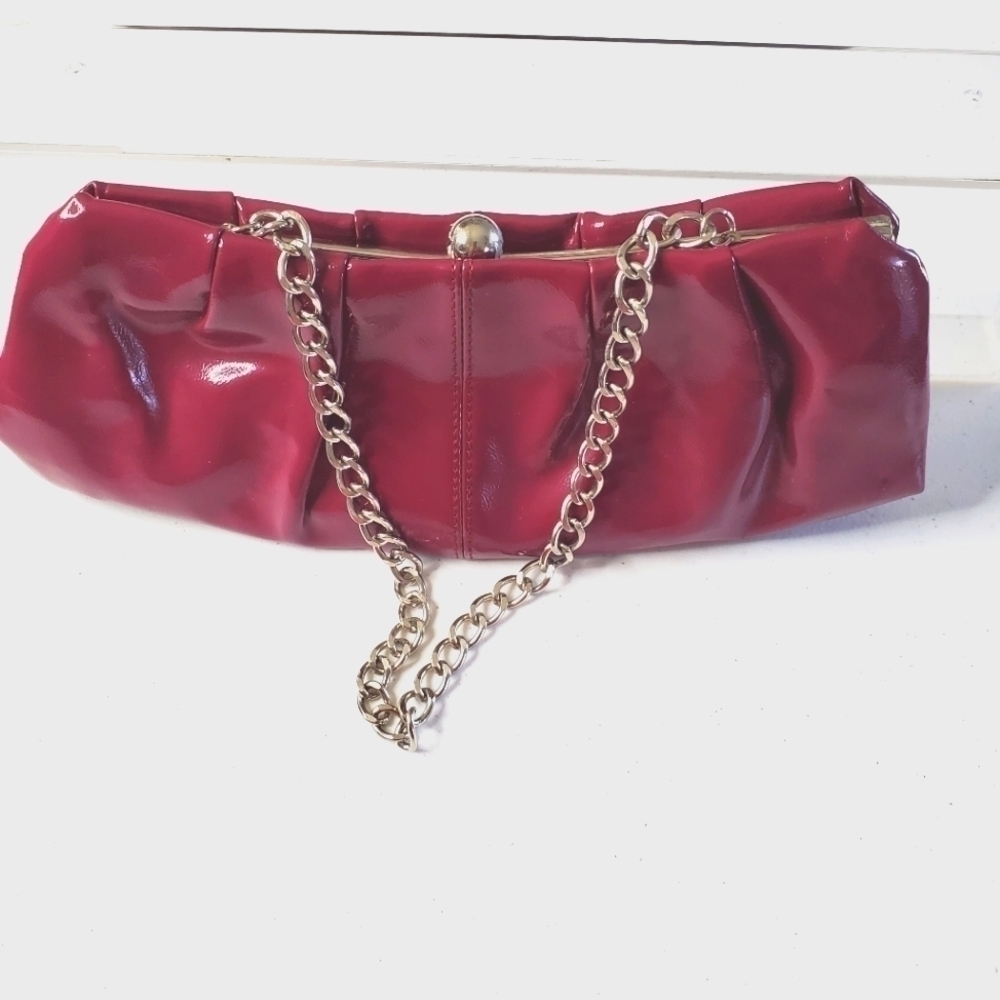 Express Design‎ Studio Purple Clutch Small Chain Strap Patent Leather Bag